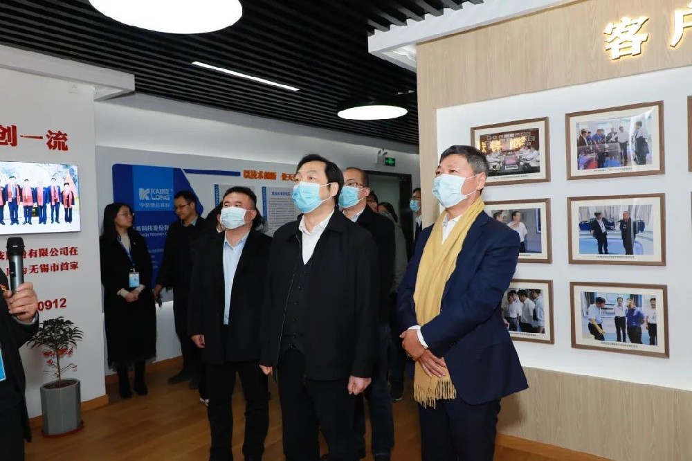 惠山区政府方力区长一行到今年会官网登录入口高科公司走访慰问